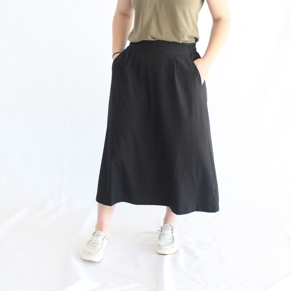 NWT Inherit Briar A-Line Long Midi Black Sport Skirt Size Medium M Modest Pocket
